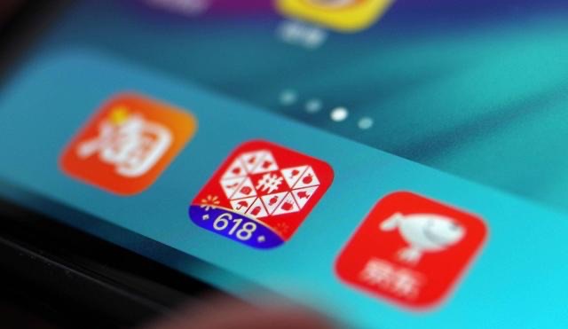 为什么京东和拼多多的苹果更便宜，还有人会去 苹果官网买？